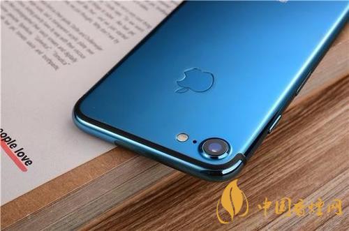 iphone12藍色好看嗎？ iphone12藍色和白色哪個好看？